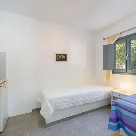 Anna Studios Naousa (Paros)