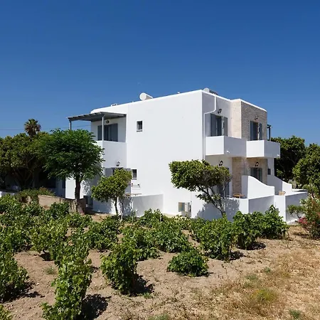 Anna Paros Apartman Náusza