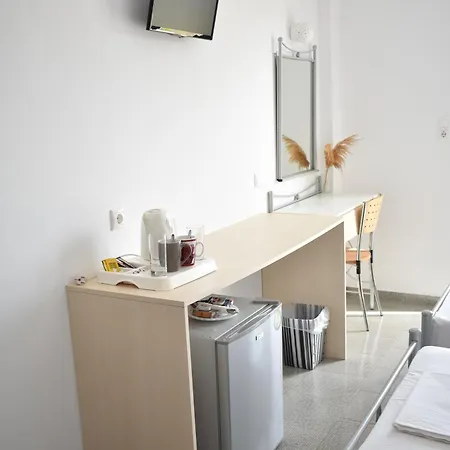 Anna Studios Naousa (Paros)