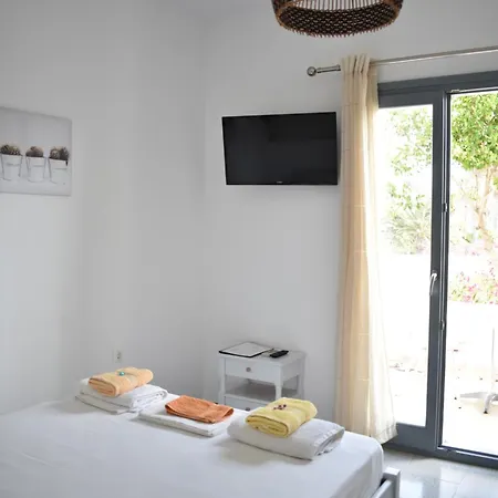 Anna Studios Apartment Naousa (Paros)
